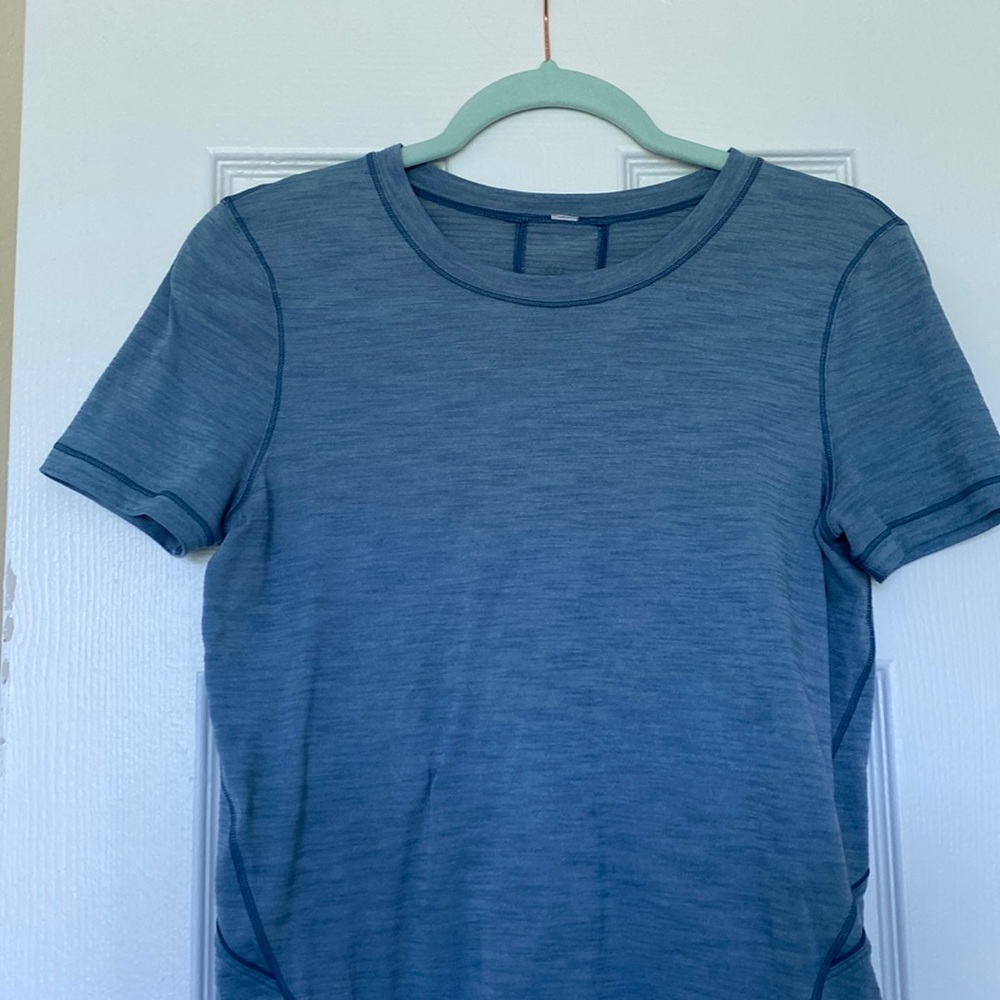 Lululemon long distance short sleeve tee